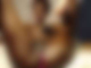 Bella's Live Sex Cam Show
