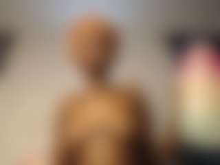 Bella's Live Sex Cam Show