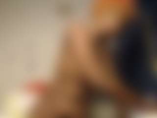 Bella's Live Sex Cam Show