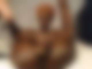 Bella's Live Sex Cam Show