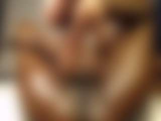 Live cam show with Bella - Sexwebcam Big Tits on AdultVida.com