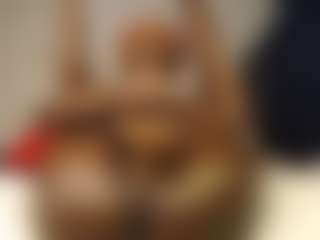 Bella's Live Sex Cam Show