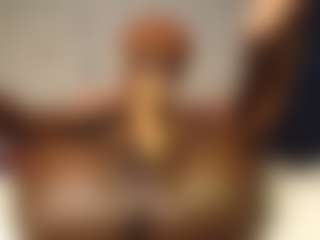 Bella's Live Sex Cam Show