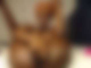 Live cam show with Bella - Athletic on liverealitysex.com