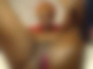 Bella's Live Sex Cam Show