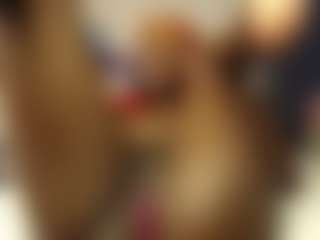 Bella's Live Sex Cam Show