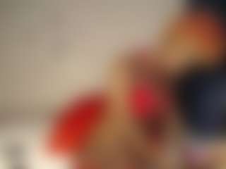 Bella's Live Sex Cam Show