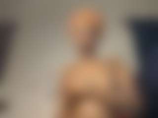 Live cam show with Bella - Black Dildo on sexylive.show