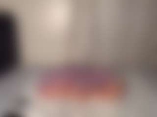 Live cam show with Bella - Athletic Asshole on Camsoda