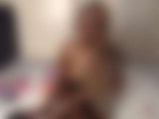Bella's Live Sex Cam Show
