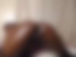 Live cam show with Bella - Oil on slutload