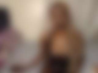Live-camshow met Bella - Athletic BBW op Camsoda