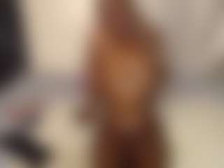 Bella's Live Sex Cam Show