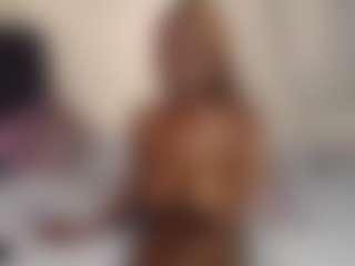 Bella's Live Sex Cam Show