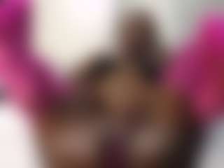 Bella's Live Sex Cam Show