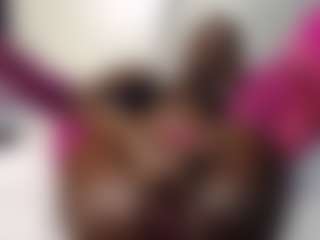 Bella's Live Sex Cam Show