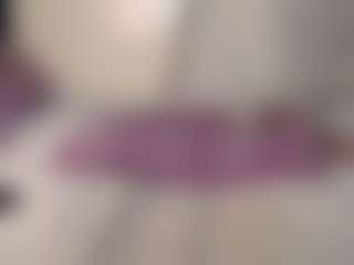 Bella's Live Sex Cam Show