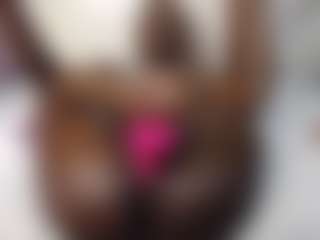Bella's Live Sex Cam Show