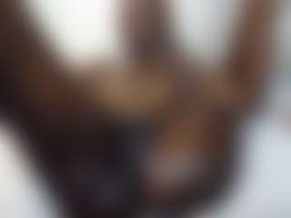 Bella's Live Sex Cam Show