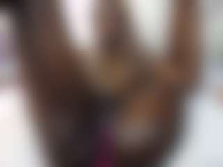Bella's Live Sex Cam Show