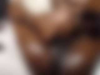 Live cam show with Bella - Ebony Fetish on CamwithHer