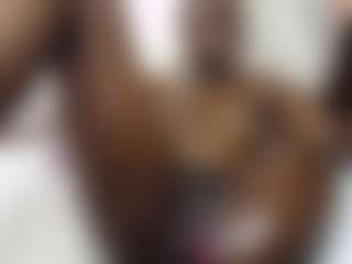Bella's Live Sex Cam Show
