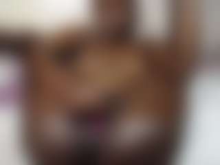 Bella's Live Sex Cam Show