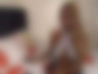 Bella's Live Sex Cam Show
