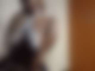 Bella's Live Sex Cam Show