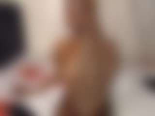 Bella's Live Sex Cam Show