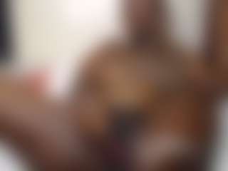 Bella's Live Sex Cam Show