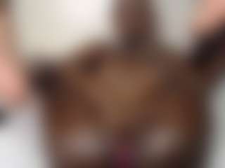 Bella's Live Sex Cam Show
