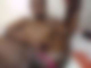 Bella's Live Sex Cam Show