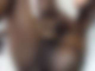 Bella's Live Sex Cam Show