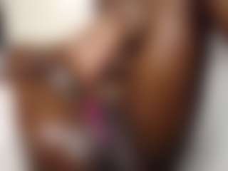 Bella's Live Sex Cam Show