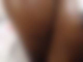 Bella's Live Sex Cam Show