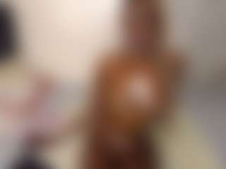 Bella's Live Sex Cam Show