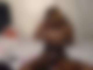 Bella's Live Sex Cam Show