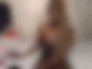 Bella's Live Sex Cam Show