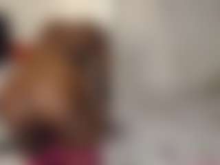 Bella's Live Sex Cam Show