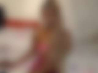 Bella's Live Sex Cam Show