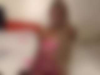 Live cam show with Bella - Twerk on Camsoda