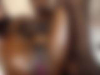 Bella's Live Sex Cam Show