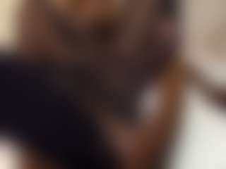 Bella's Live Sex Cam Show