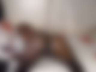 Bella's Live Sex Cam Show