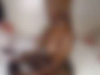 Bella's Live Sex Cam Show