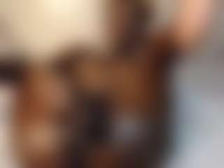 Live cam show with Bella - Lingerie on Dolls Live