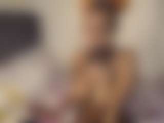 Bella's Live Sex Cam Show