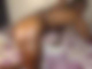 Bella's Live Sex Cam Show