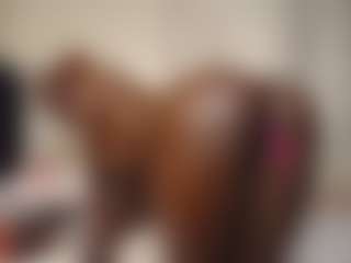 Bella's Live Sex Cam Show